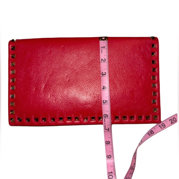 NWT Neiman Marcus Gold Studded Red Leather Clutch with Detatchable Chain Strap - Picture 2 of 9